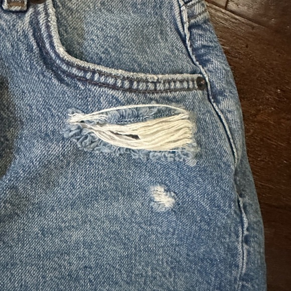 REFORMATION-Dixie High Rise Jean shorts- Colorado blue, size 25 NWT. - Picture 10 of 14